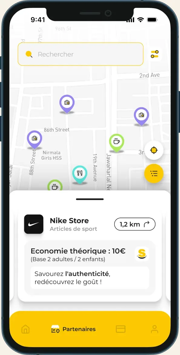 Application SmiileCard : carte des partenaires autour de soi avec la fiche d'un magasin, sa distance et l'économie théorique